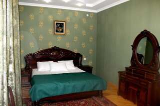 Гостевой дом Green Guest House Кутаиси Двухместный номер Делюкс с 1 кроватью и ванной-4